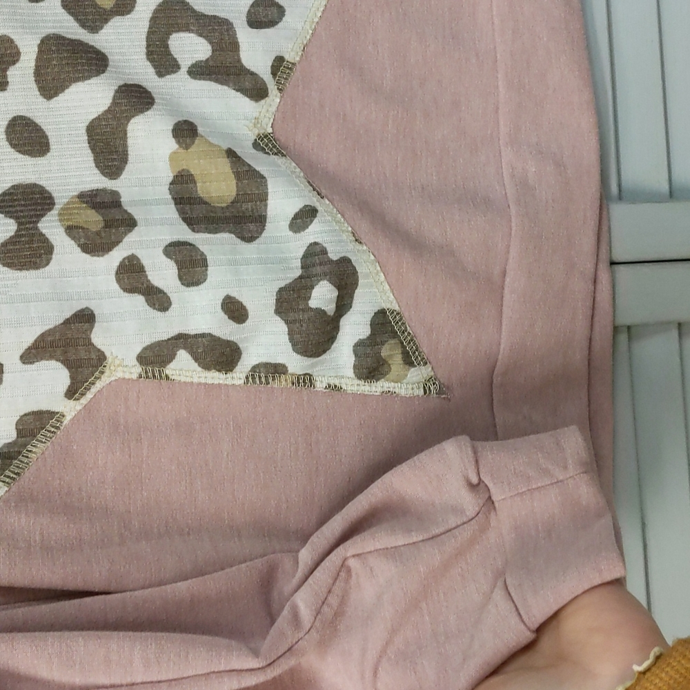 Star Sweatshirt - Picture 2 of 5